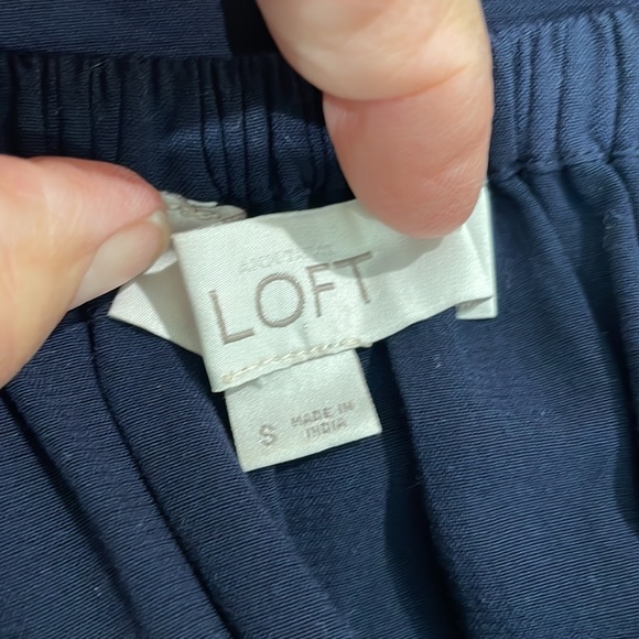 Loft Navy Elastic Neckline Rayon Blouse Size S - Picture 4 of 5